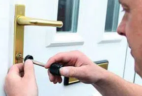 City Locksmith Services New York, NY 212-547-8544 City Locksmith Services New York, NY 212-547-8544 - 4-Locksmiths-Service